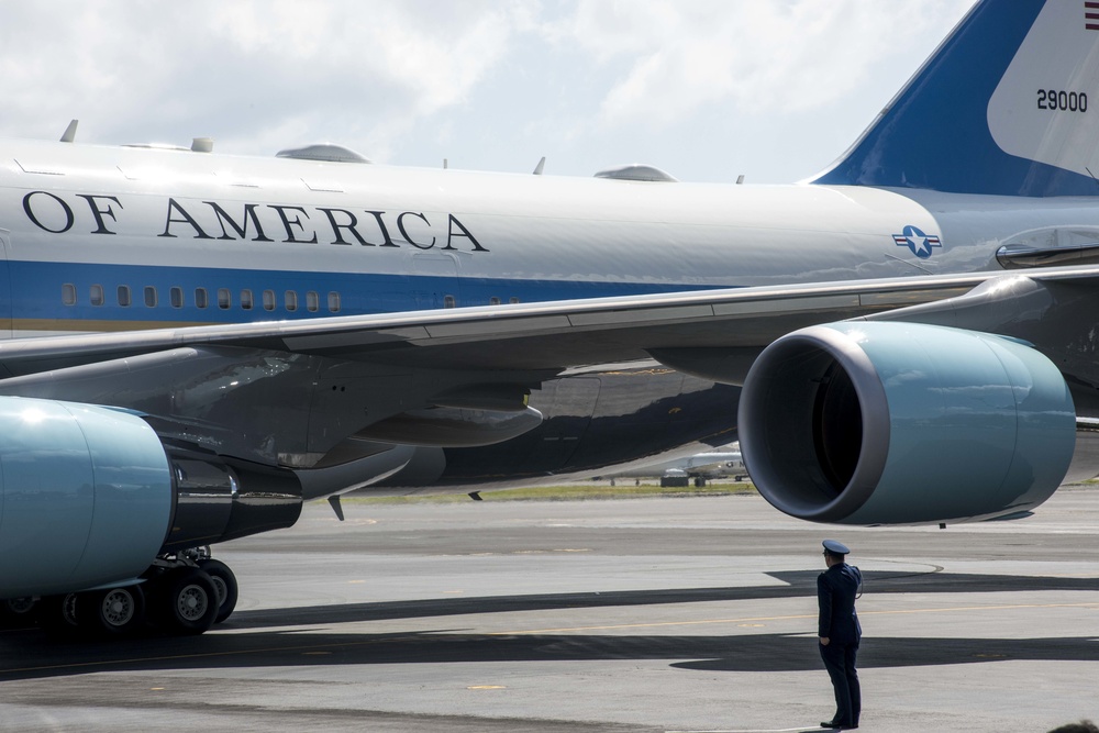 POTUS visits Joint Base Pearl Harbor-Hickam