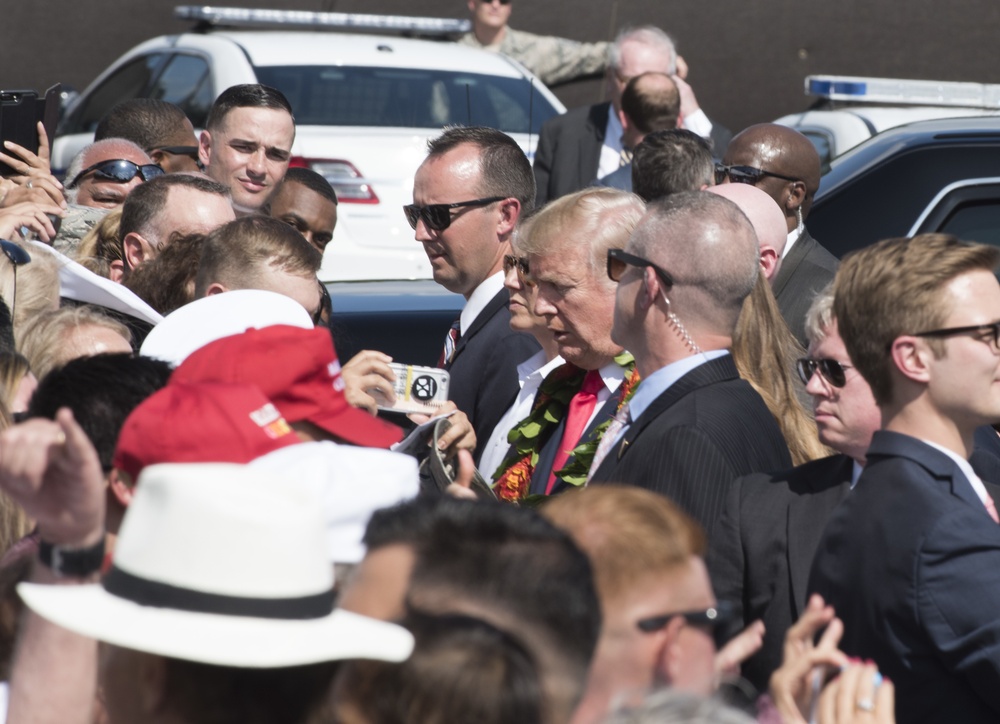 POTUS visits Joint Base Pearl Harbor-Hickam