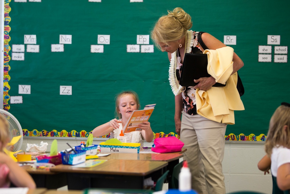 ACMC visits MCBH, spouses discuss family readiness