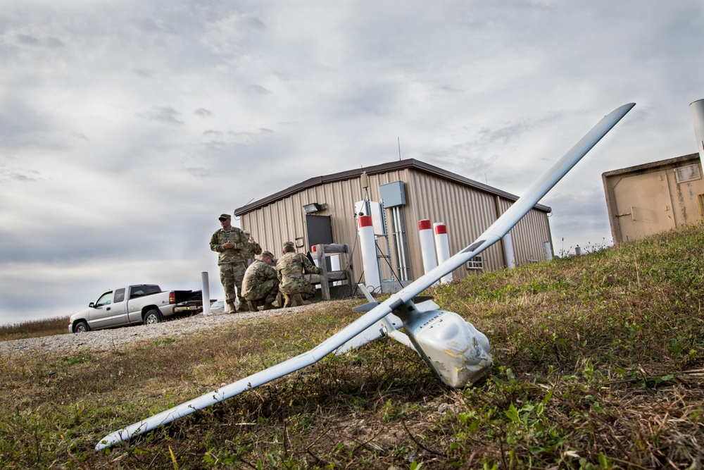 Army Reserve Soldiers take Raven by flight