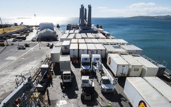 Hurricane Maria: USNS Brittin arrives in Ponce