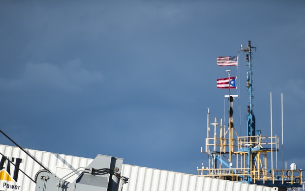 Hurricane Maria: USNS Brittin arrives in Ponce