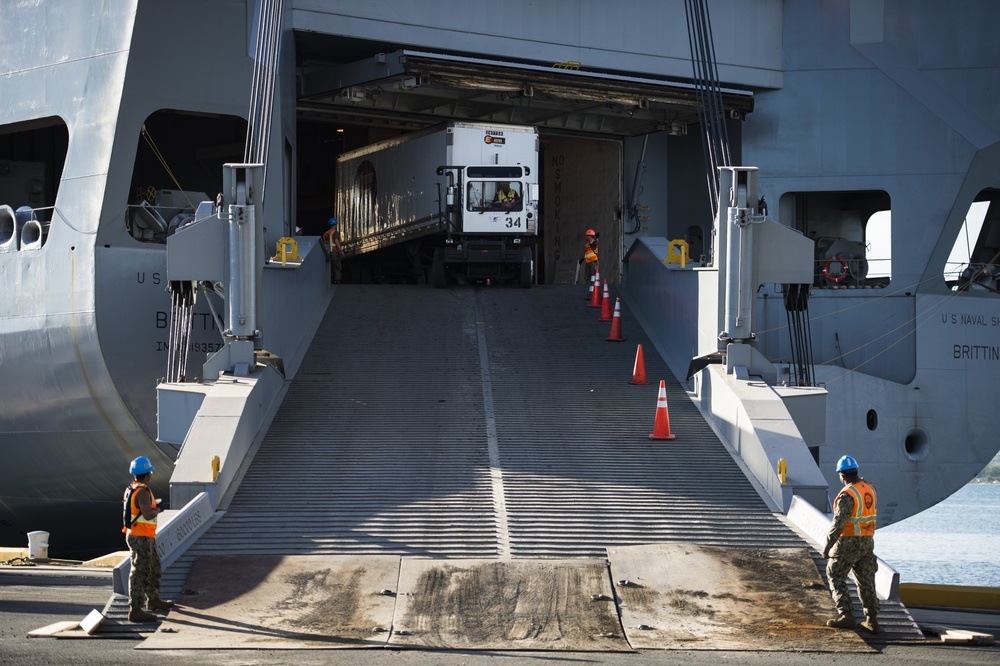 Hurricane Maria: USNS Brittin arrives in Ponce