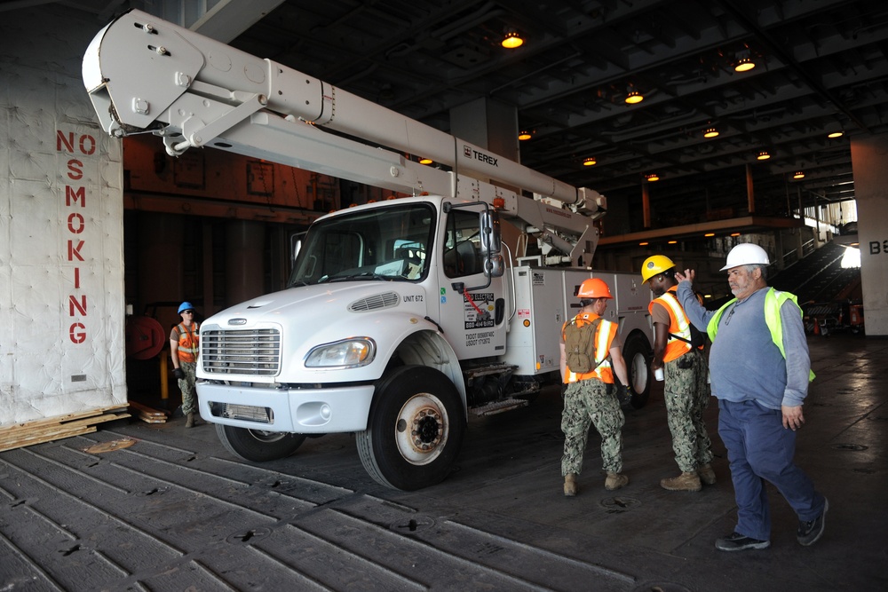 USNS Brittin arrives in PR with largest FEMA shipment yet