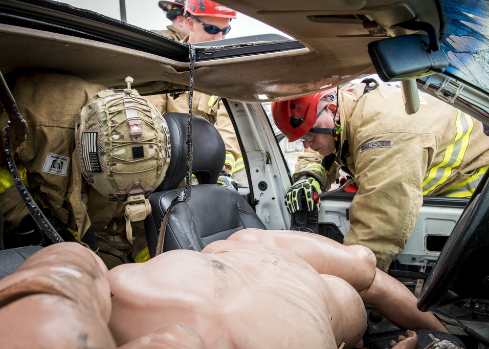 SC Guard Firefighters Conduct Vehicle Extraction Training