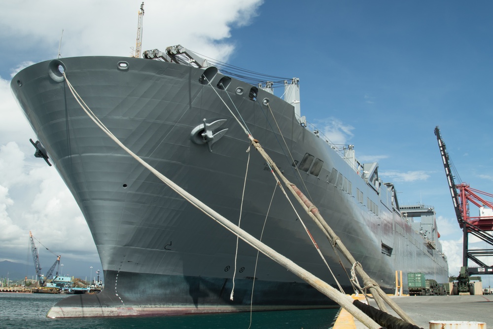 Navy delivers much needed supplies to Puerto Rico