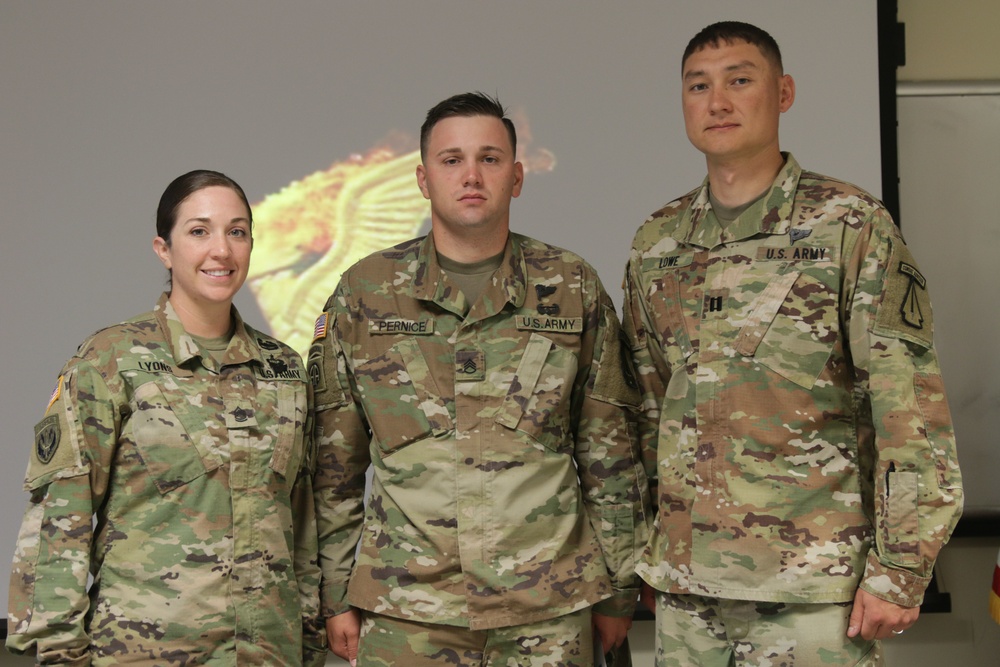 1st SFAB Soldiers graduate Pathfinder School