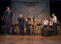 USAFE Band to Europe [Image 25 of 39]