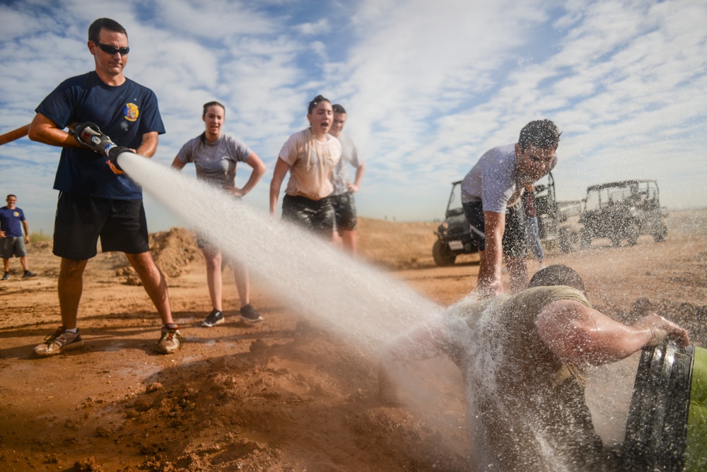 Thunderbolts host 4th Annual Luke Mudder