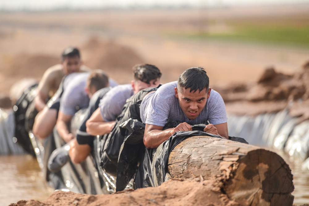 Thunderbolts host 4th Annual Luke Mudder