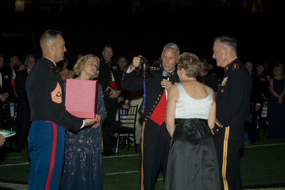 DVIDS - Images - 242nd Marine Forces Reserve Birthday Ball [Image 5 Of 5]