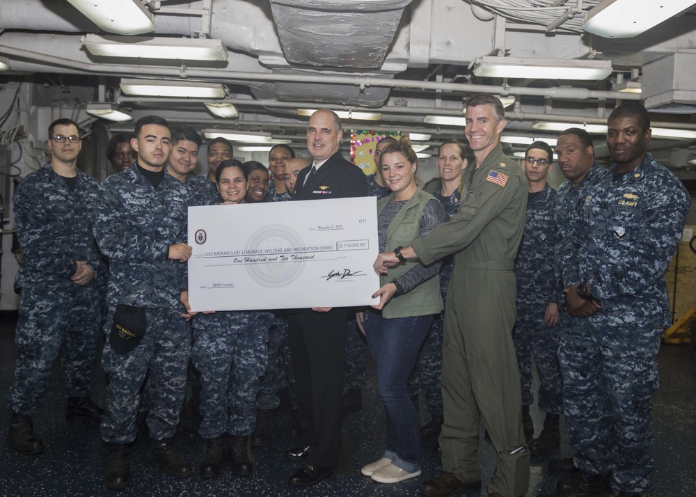 Bataan MWR receives donation