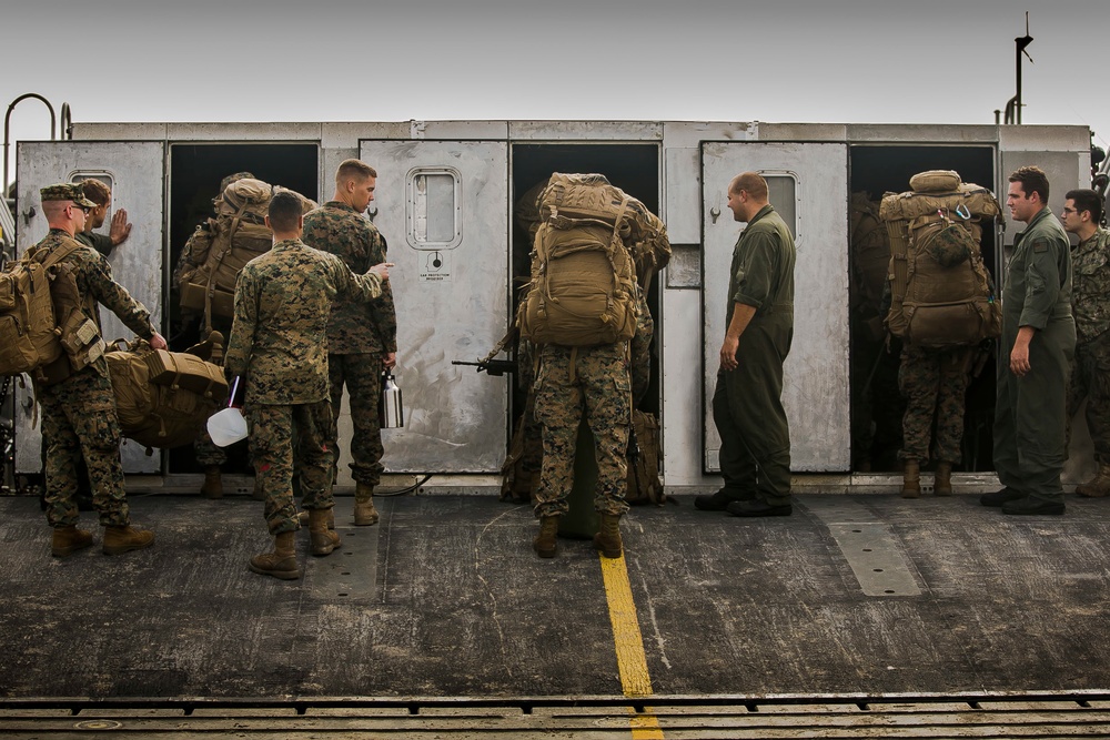 26th MEU Embarks for COMPTUEX