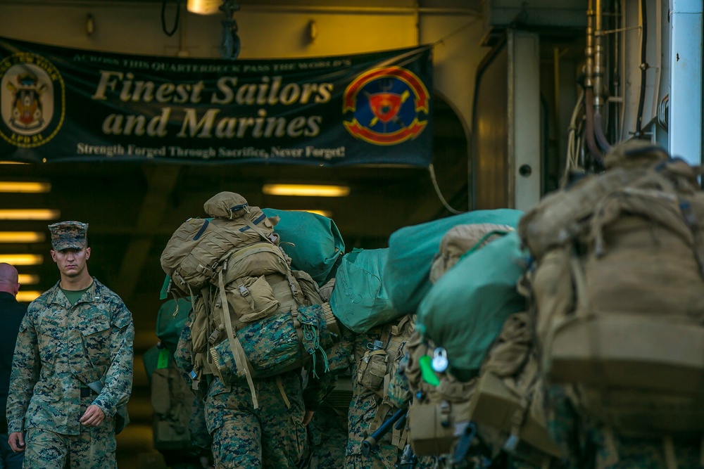 26th MEU Embarks for COMPTUEX