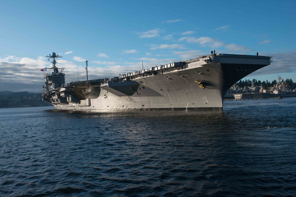 Stennis Gets Underway