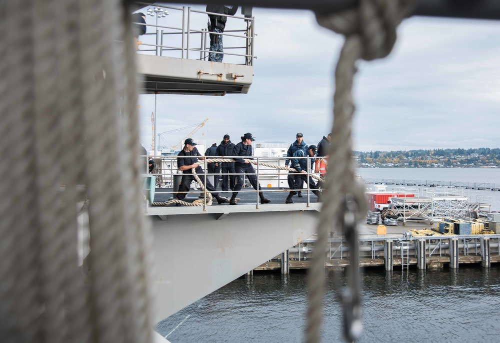 Stennis Gets Underway