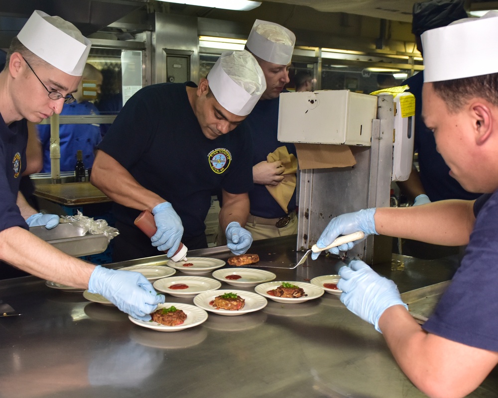 Sailors Prepare Sailor of the Year Lunch