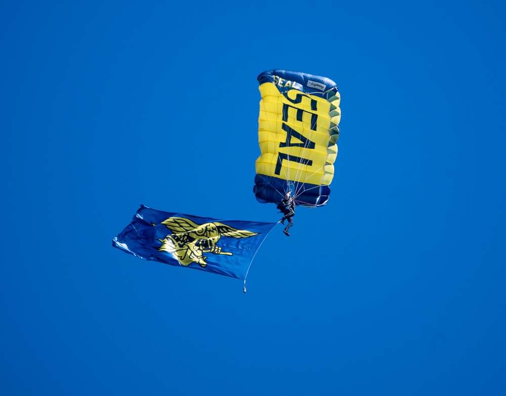 Leap Frogs Jump into SEAL Muster