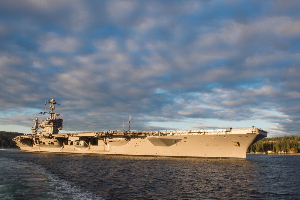 Stennis Gets Underway