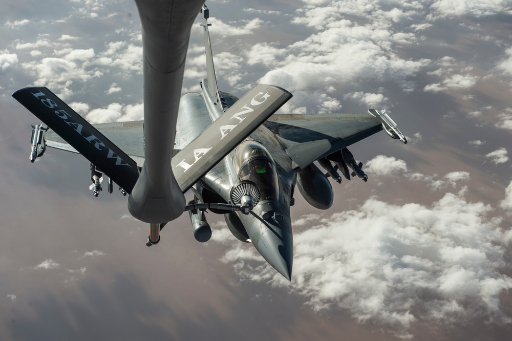 KC-135 Provides Aerial Refueling for French Rafales and E/A-18G Growlers