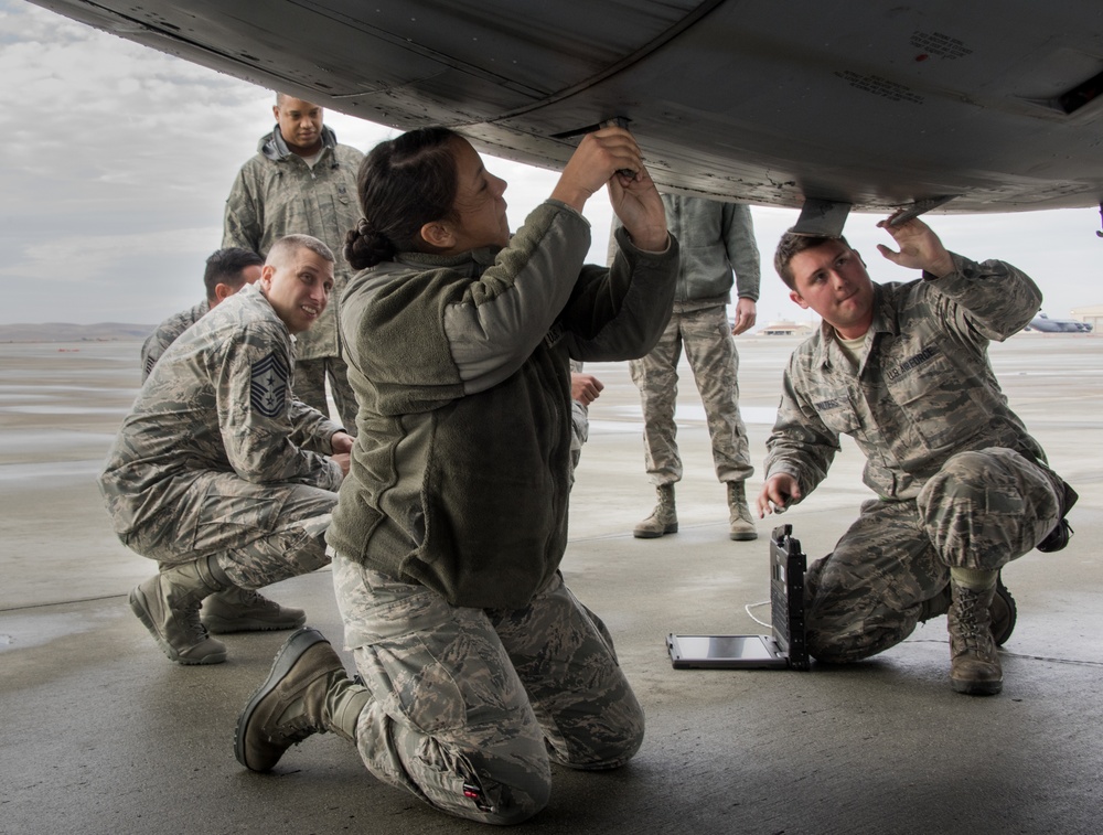 Wing Leadership Rounds, 660th AMXS