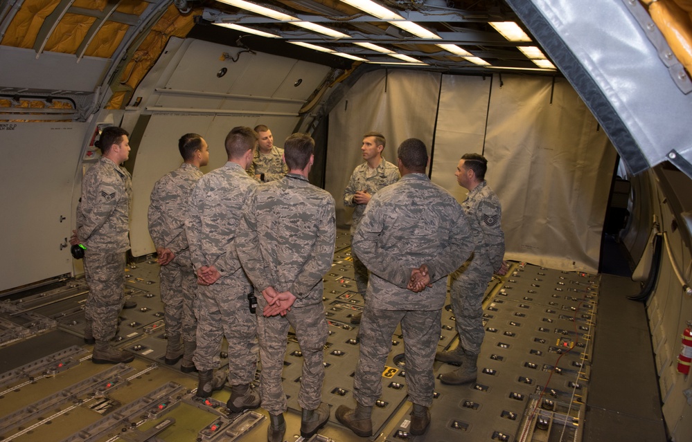 Wing Leadership Rounds, 660th AMXS