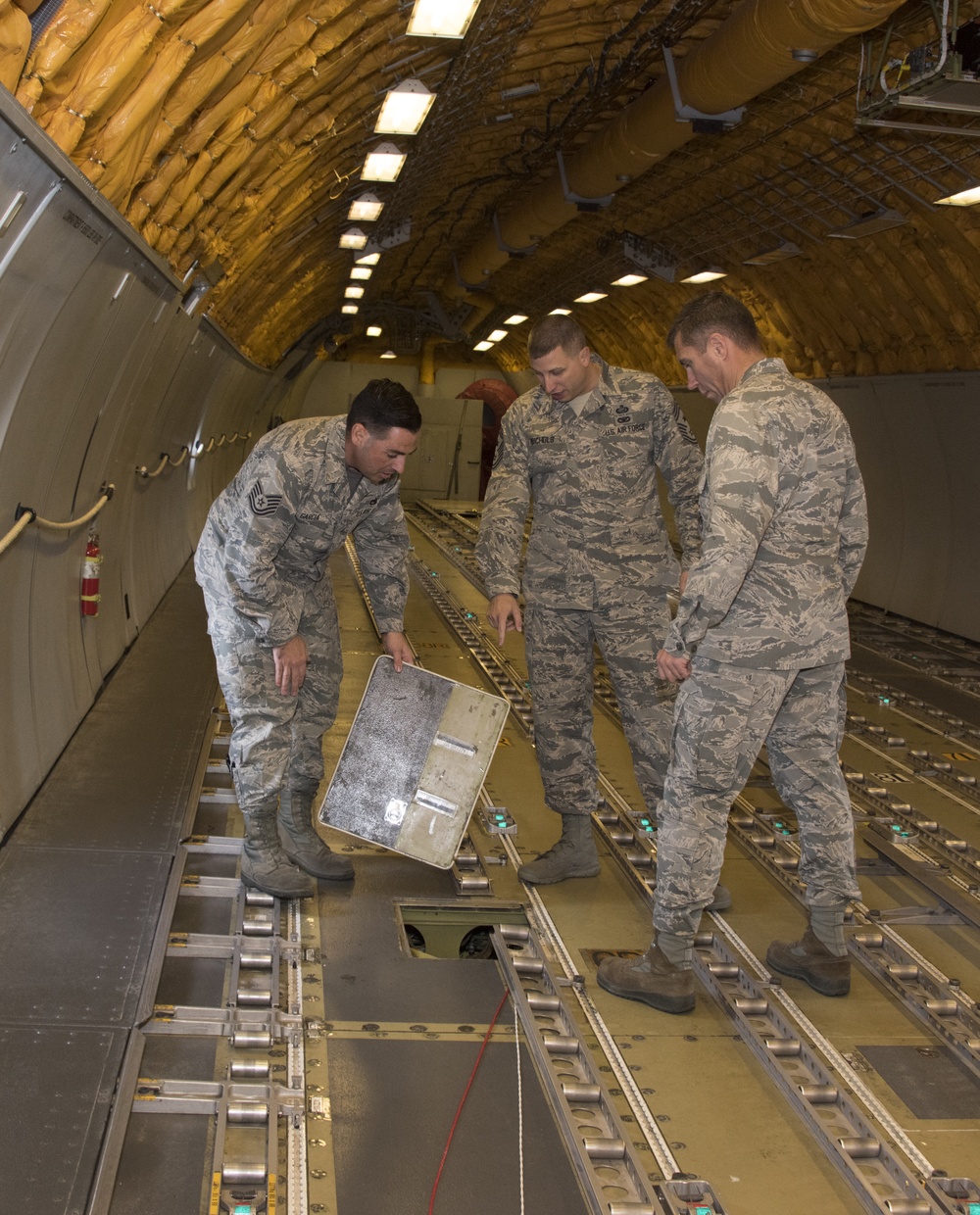 Wing Leadership Rounds, 660th AMXS