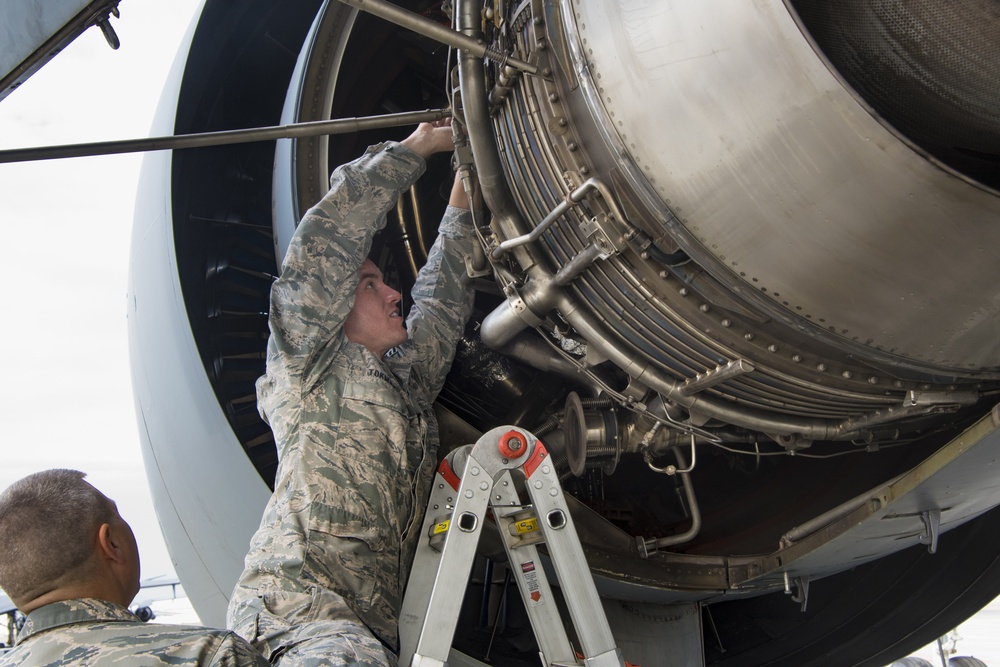 Wing Leadership Rounds, 660th AMXS