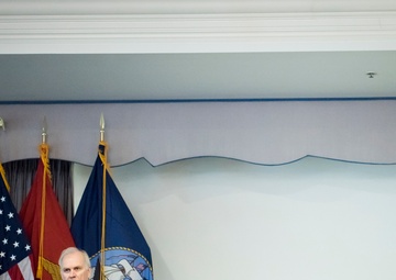 Training Helps Navy Civilians Break Through to Excellence