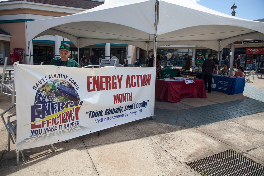 Marines go green at energy awareness fair