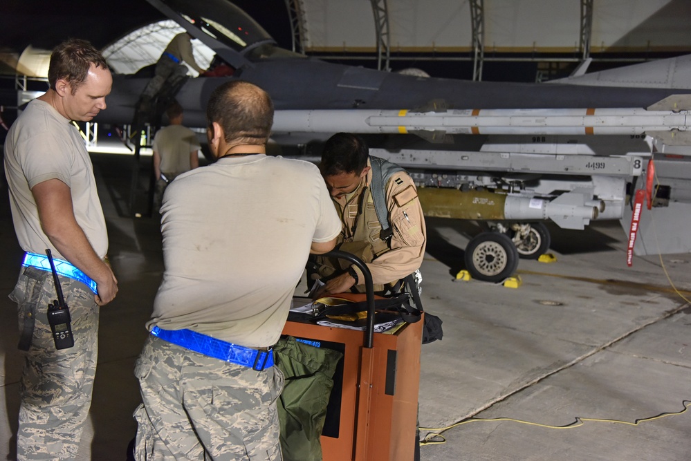 Alabama F-16 hits 8,000 flying hours