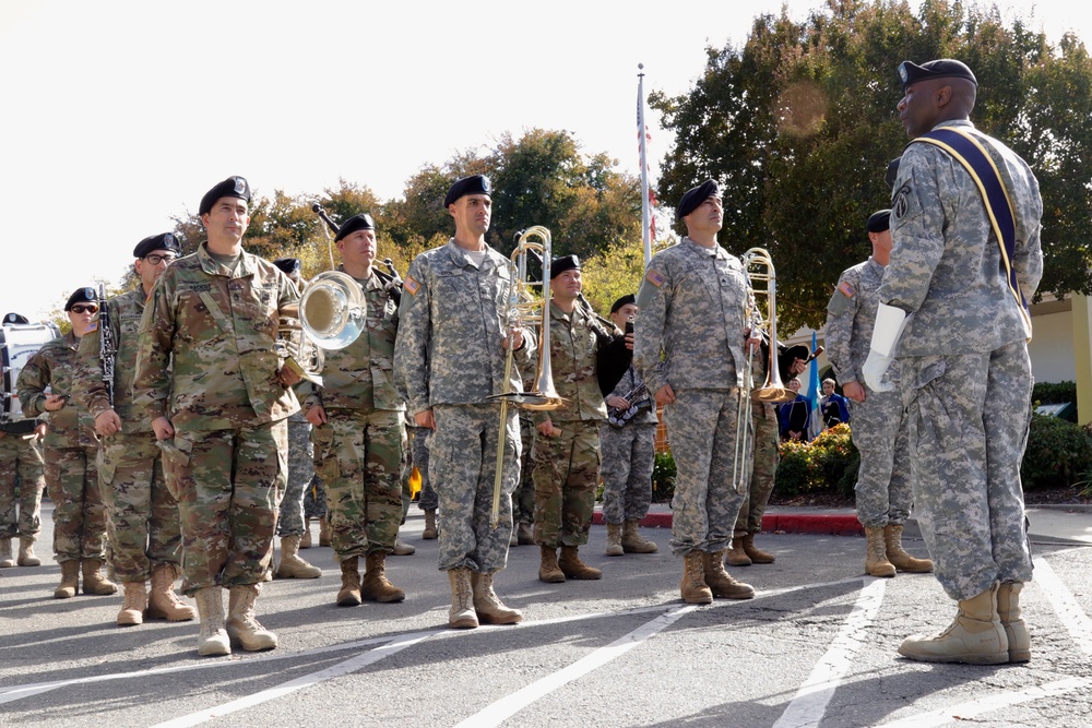 Honoring Veterans to the sound of the Army Band