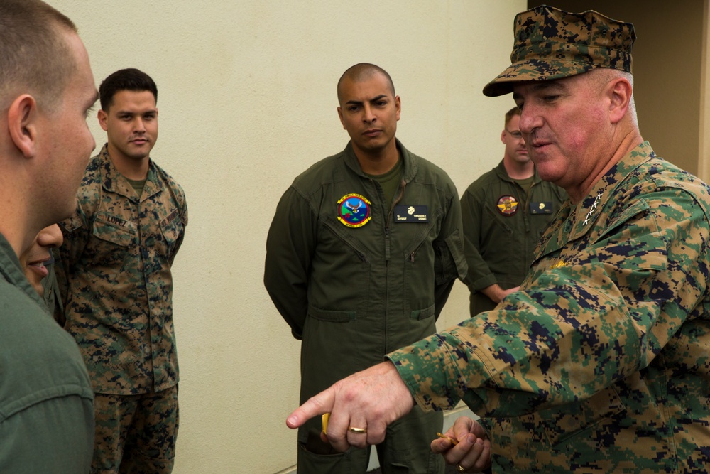 DVIDS - Images - Assistant Commandant of the Marine Corps Visit [Image ...