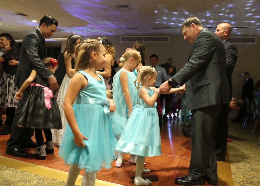 2nd Battalion, 1st SFG (A) Hosts Father-Daughter Dance