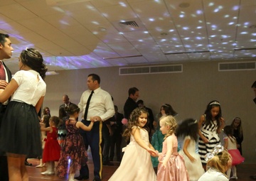2nd Battalion, 1st SFG (A) Hosts Father Daughter Dance