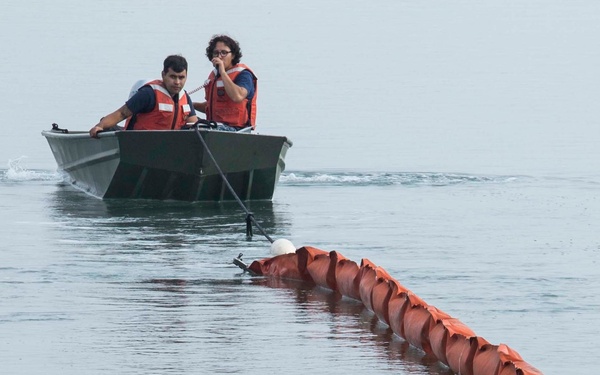 MCAS Iwakuni Harbor Ops conducts facilities-response training