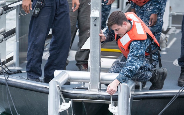 MCAS Iwakuni Harbor Ops conducts facilities-response training