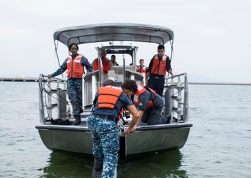 MCAS Iwakuni Harbor Ops conducts facilities-response training