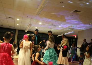 2nd Battalion, 1st SFG (A) Hosts Father Daughter Dance