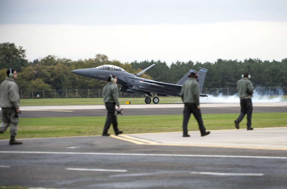 RAF Lakenheath: sky full
