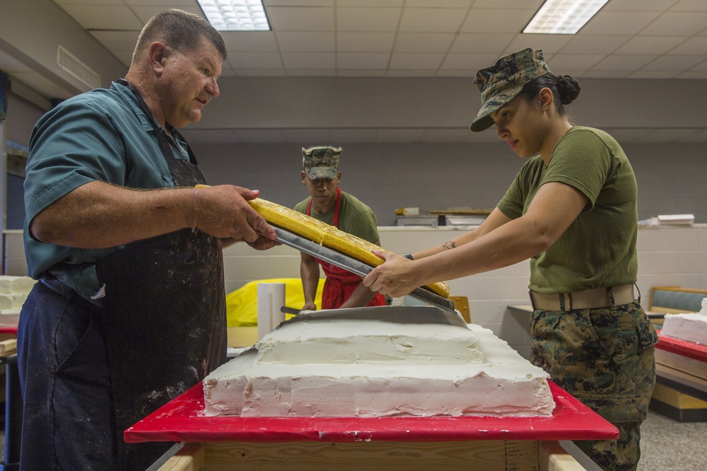 Cake decorating competition at New River