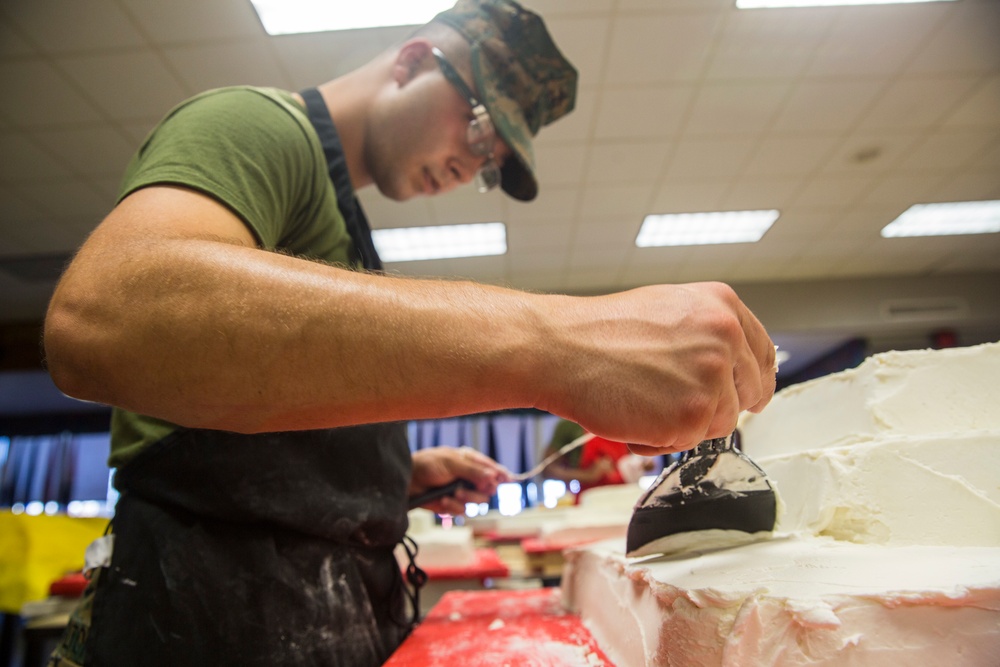 Cake decorating competition at New River