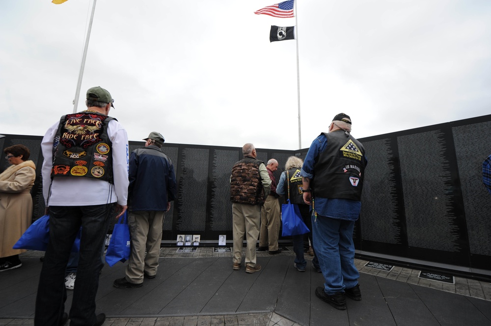 Tupelo unveils Vietnam Veterans Memorial Wall replica