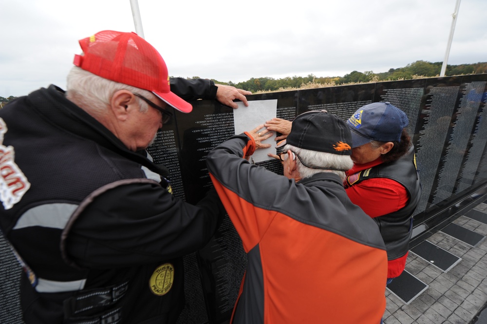 Tupelo unveils Vietnam Veterans Memorial Wall replica