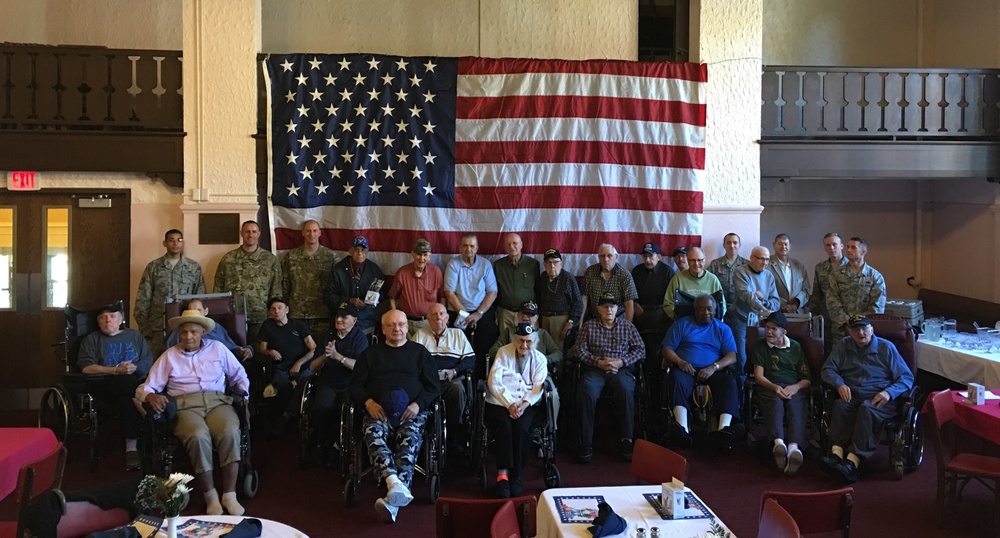 SOSFS Airmen visit Veterans at local home