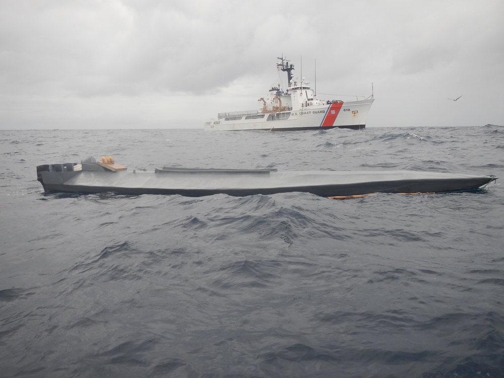 Coast Guard Cutter Active intercepts smuggling vessel in Eastern Pacific