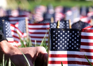 Ohio State Students Plant Flags For Veterans