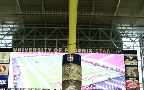 DVIDS - Images - Arizona Cardinals Salute to Service Game [Image 2 of 7]