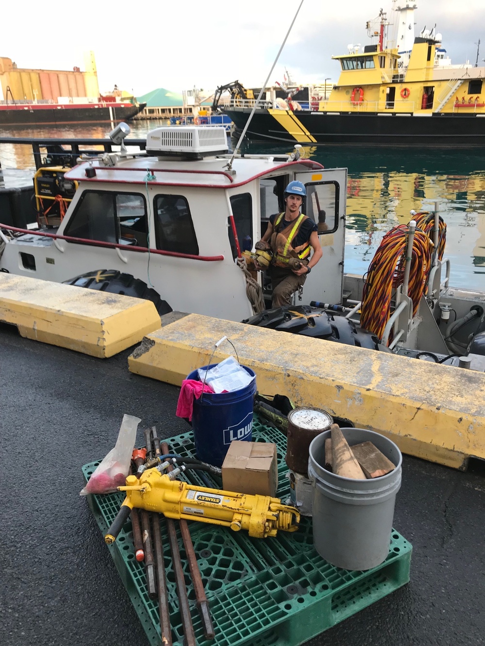Responders prep gear for Pacific Paradise wreck removal efforts