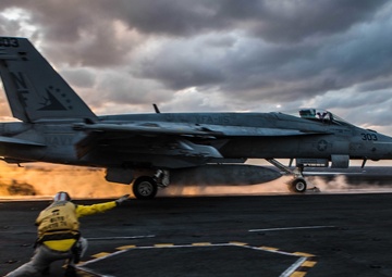 USS Ronald Reagan (CVN 76) flight ops